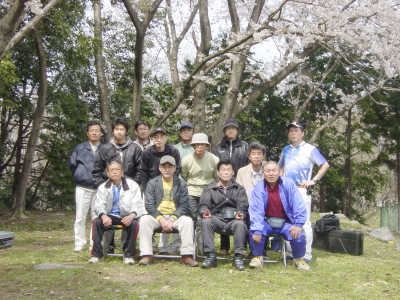 ���C���ƒc�g�P�W