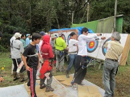 �ł��A�O���̉J�ŁA�ʂ���݂܂邯�I