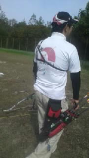 �w���Ƀj�N���܂��B