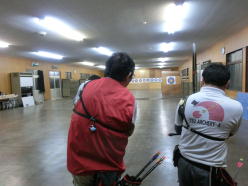 �r�����`��