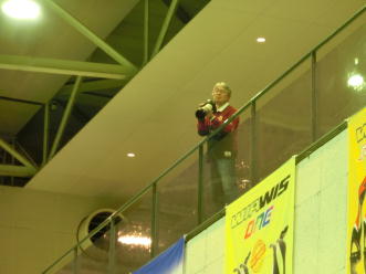 ���̋ƊE���̋L�҂Ȃ�l��